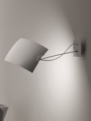 Moderne 18 x 18 LED Wandleuchte von Ingo Maurer, abstraktes Design mit indirektem Licht.